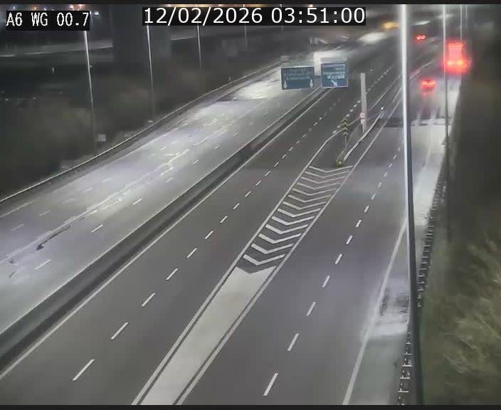 Traffic live webcam Luxembourg Croix de Cessange - A6 - BK 0.7 - direction A3 France