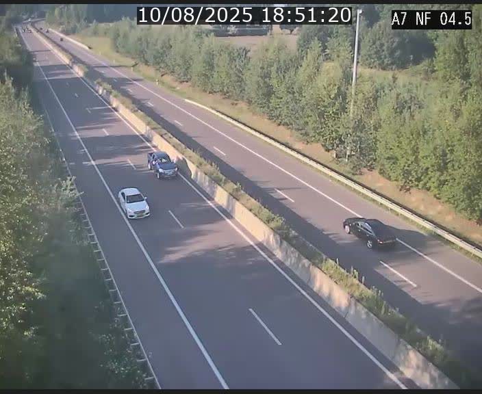 Caméra autoroute Luxembourg A7 - Passage à gibier Rëngelbour - direction Tunnel Grouft