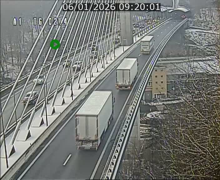 Traffic live webcam Luxembourg Sandweiler - A1 direction Luxembourg-ville - BK 2.4