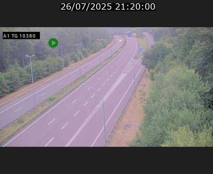 Traffic live webcam Luxembourg Senningerberg - A1 direction Luxembourg Kirchberg - BK 10.3