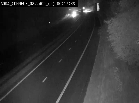 Webcam sur l'E411 avant les sorties 20 menant à Ciney, Dinant et Achêne. Vue orientée vers Namur