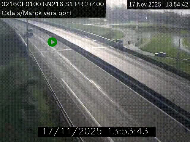 Webcam à Calais sur A216 (N216) en direction du port (harbour) de Calais.