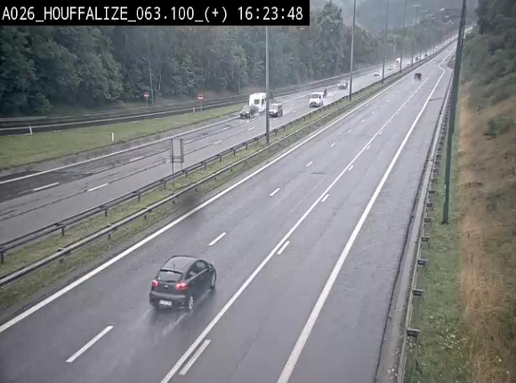 Webcam autoroute des Ardennes (E25/A26) à hauteur d'Houffalize. Vue orientée vers Baraque de Fraiture