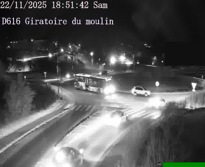 Webcams sur la D616, sur le contournement d'Audun-le-Tiche. Vue orientée vers le rond-point du Moulin, en provenance du Luxembourg