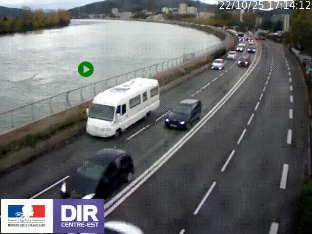 Webcam sur le quai Parjot à Vienne, aux Portes de Lyon, sur la Nationale 7, à la jonction avec le boulevard du Rhône-nord (D1407), caméra orientée vers Lyon