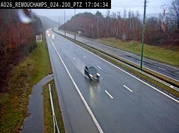 Webcam E25/A26 à Aywalle, à hauteur de Spa. Vue orientée vers Liège