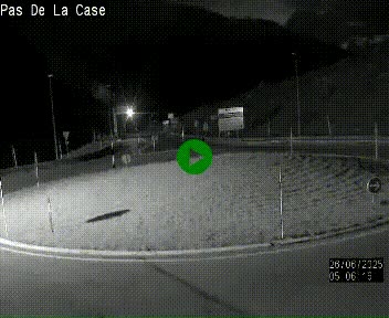 Webcam sur la N22 au niveau du poste frontière entre la France et Andorre à proximité de Pas de la Case à plus de 2000 mètres d'altitude