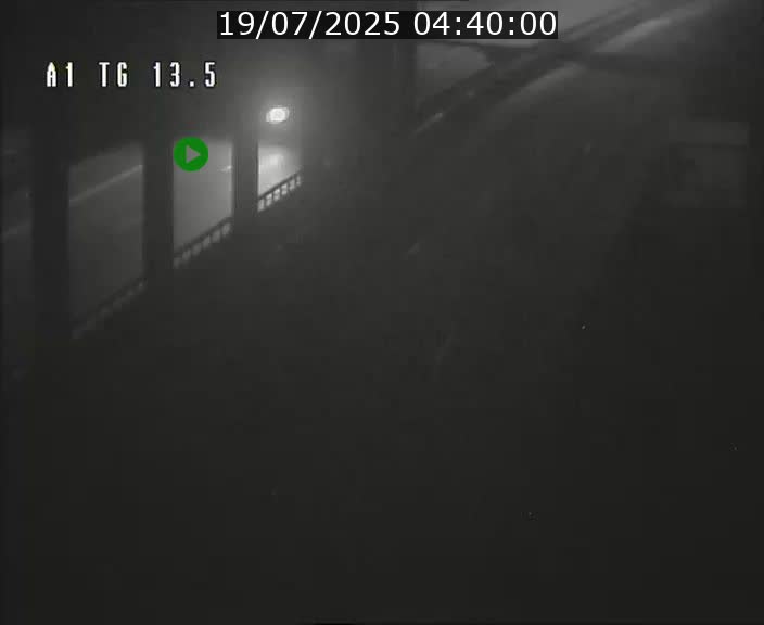 Traffic live webcam Luxembourg Senningen - A1 direction Luxembourg - BK 13.5