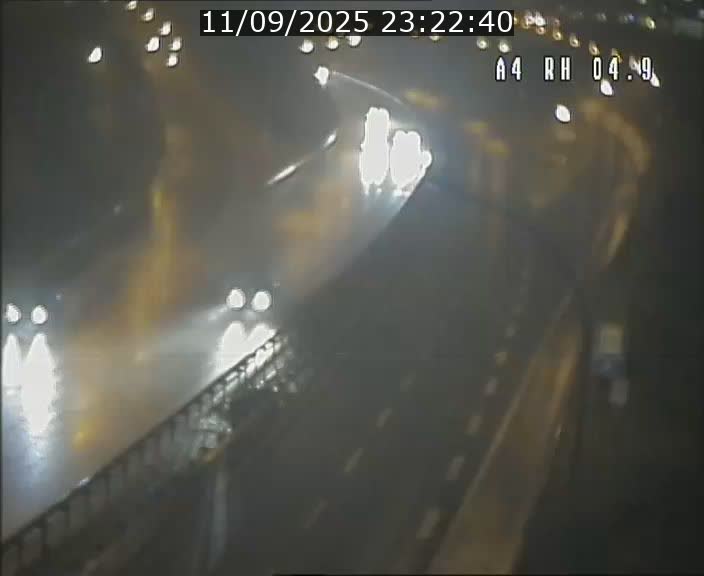 Traffic live webcam Luxembourg Leudelange - A4 - BK 4.9 - direction Luxembourg