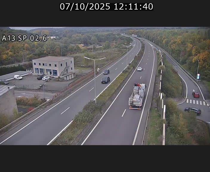 Traffic live webcam Luxembourg Sanem - A13 direction Pétange - BK 2.6