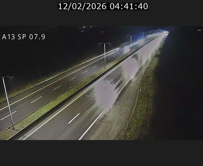 Traffic live webcam Luxembourg Jonction Lankelz - A13 direction Pétange - BK 7.9