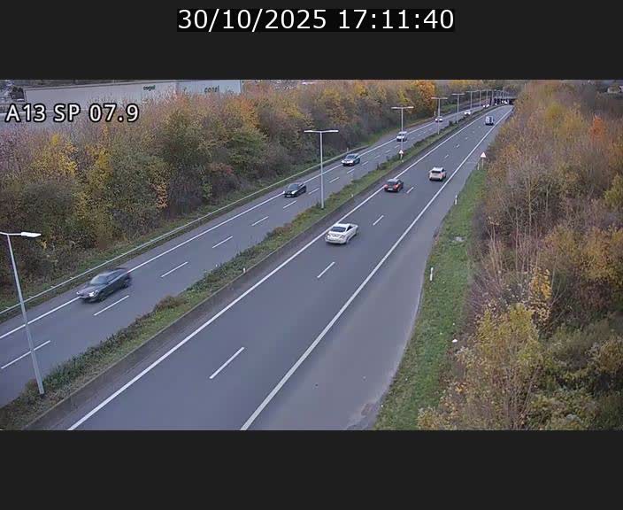 Traffic live webcam Luxembourg Jonction Lankelz - A13 direction Pétange - BK 7.9