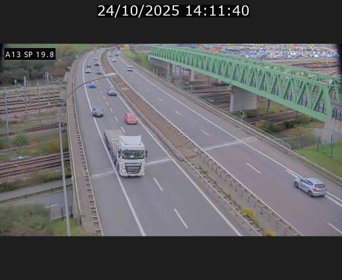 Traffic live webcam Luxembourg Croix de Bettembourg - A13 direction Esch-sur-Alzette - BK 19.8