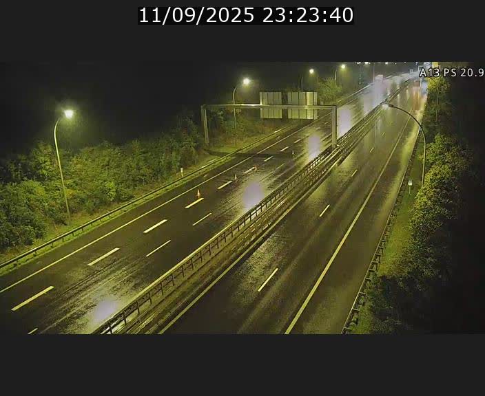 Traffic live webcam Luxembourg Croix de Bettembourg, rond-point d'Hellange - A13 direction Allemagne - BK 20.9