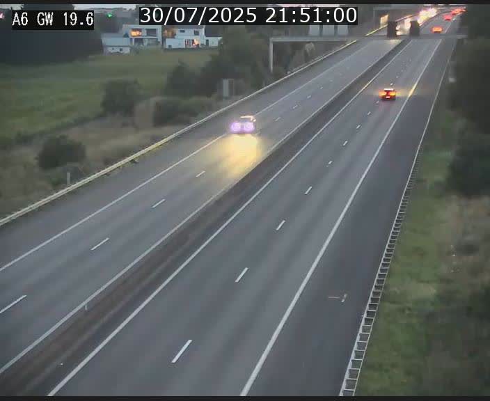 Traffic live webcam Luxembourg - Steinfort - A6 - BK 19.6 - direction Belgique