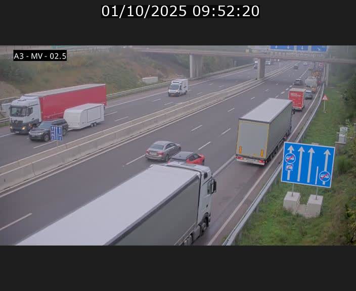 Webcam autoroute A3 au Luxembourg à proximité de la Croix de Gasperich. Vue orientée vers Luxembourg