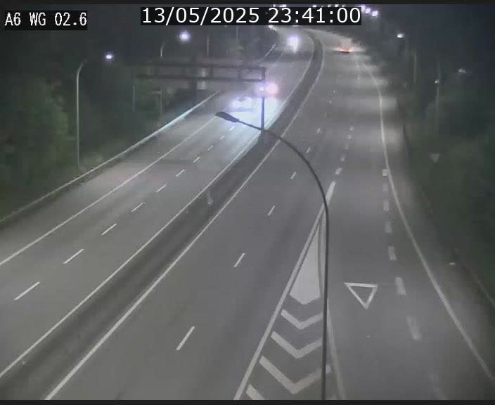 Traffic live webcam Luxembourg Croix de Cessange - A6 - BK 2.6 - direction France/Allemagne