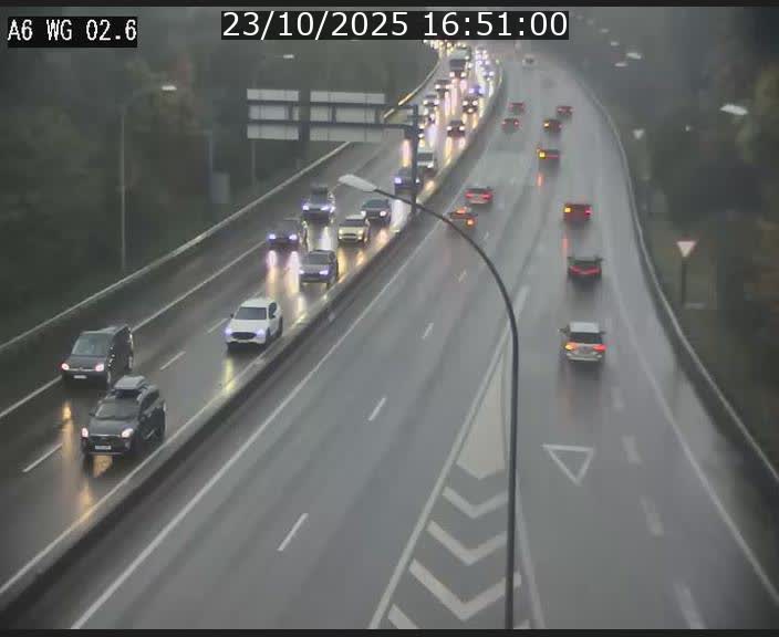 Traffic live webcam Luxembourg Croix de Cessange - A6 - BK 2.6 - direction France/Allemagne