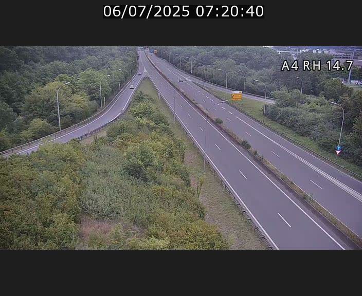Traffic live webcam Luxembourg Jonction Lankelz - A4 - BK 14.7 - direction Luxembourg