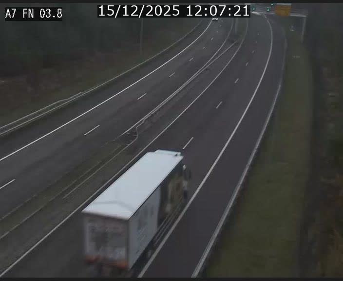Caméra autoroute Luxembourg A7 - Passage à gibier Rëngelbour - direction Tunnel Stafelter