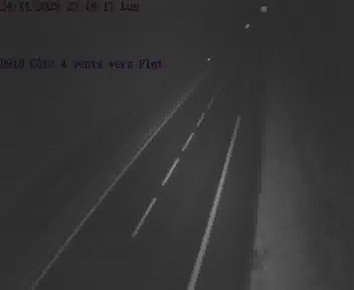 Webcam sur la D910 située dans la Côte des 4 vents. Vue orientée vers le haut de la côte, vers Faulquemont