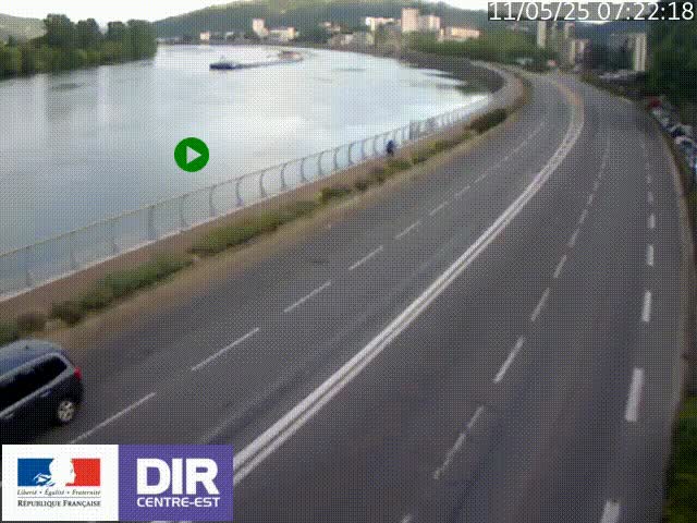 Webcam sur le quai Parjot à Vienne, aux Portes de Lyon, sur la Nationale 7, à la jonction avec le boulevard du Rhône-nord (D1407), caméra orientée vers Lyon
