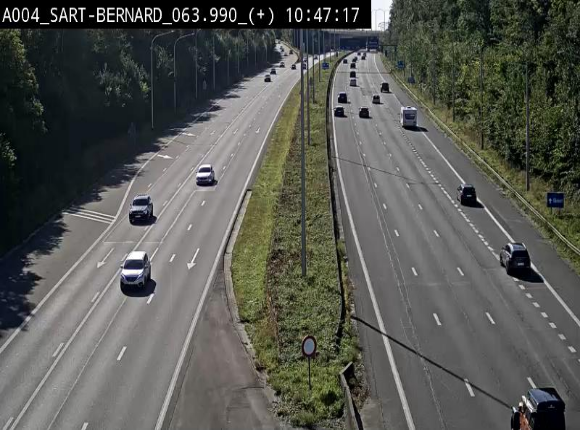 Webcam sur l'E411 à hauteur de la jonction avec la N4 à la sortie de Namur. Vue orientée vers Luxembourg