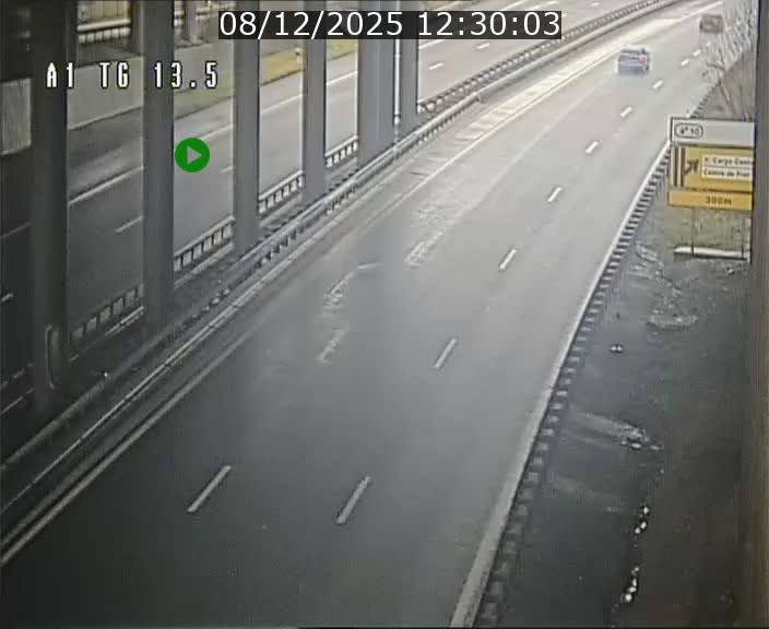 Traffic live webcam Luxembourg Senningen - A1 direction Luxembourg - BK 13.5