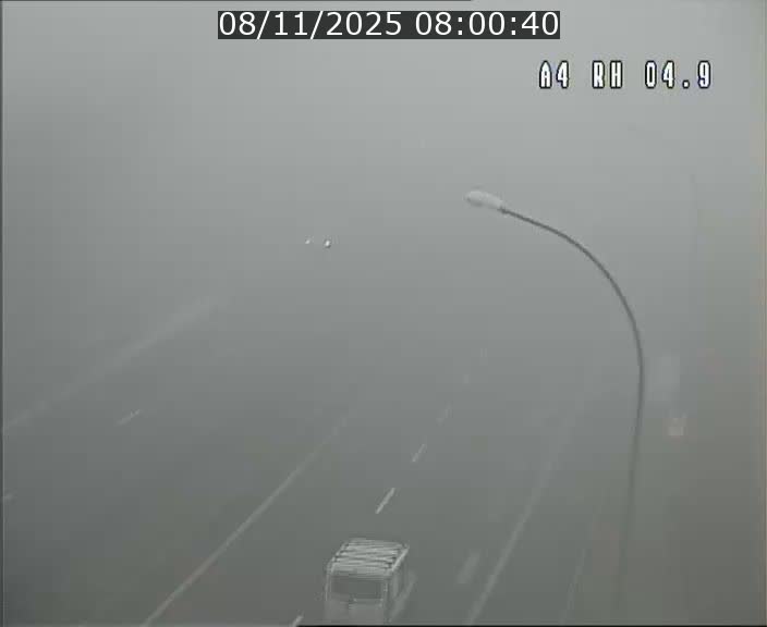 Traffic live webcam Luxembourg Leudelange - A4 - BK 4.9 - direction Luxembourg