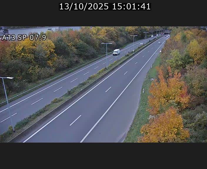 Traffic live webcam Luxembourg Jonction Lankelz - A13 direction Pétange - BK 7.9