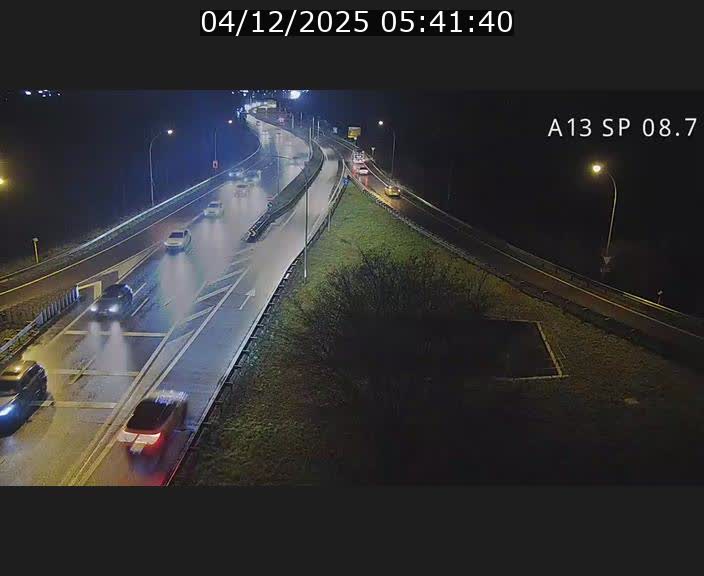Traffic live webcam Luxembourg Jonction Lankelz - A13 direction Pétange - BK 8.7