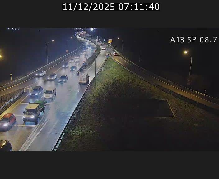Traffic live webcam Luxembourg Jonction Lankelz - A13 direction Pétange - BK 8.7