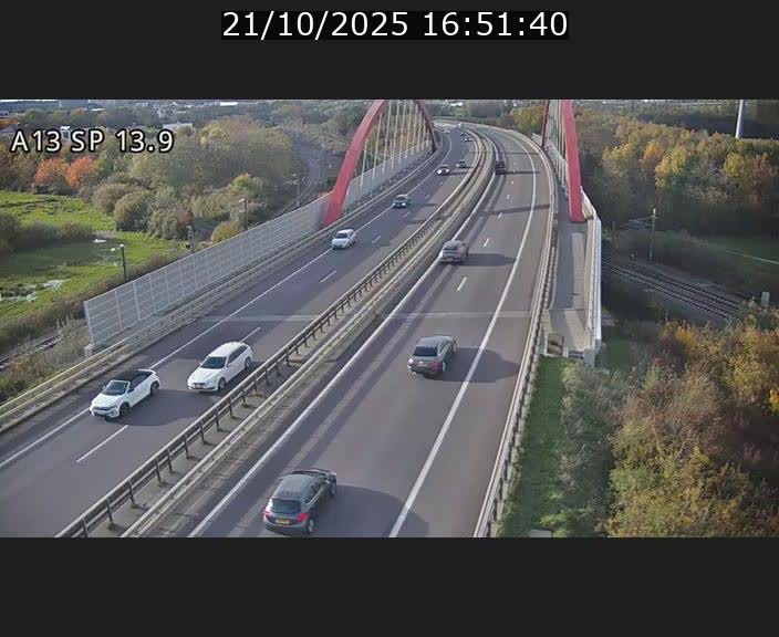Traffic live webcam Luxembourg Kayl - A13 direction Esch-sur-Alzette/Luxembourg-ville - BK 13.9