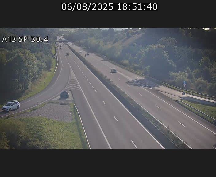 Traffic live webcam Luxembourg Altwies - A13 direction Luxembourg-ville - BK 30.4