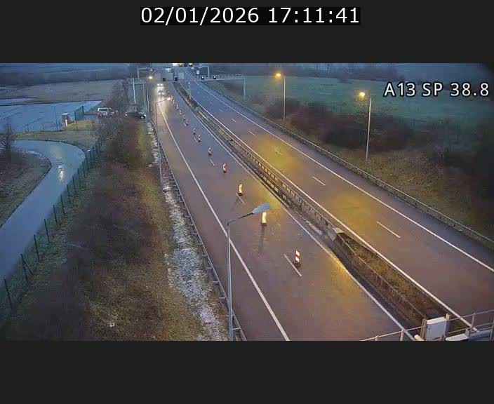 Webcam autoroute A13 à l'entrée ouest du tunnel Markusbierg à Schengen. Vue orientée vers le tunnel et l'Allemagne