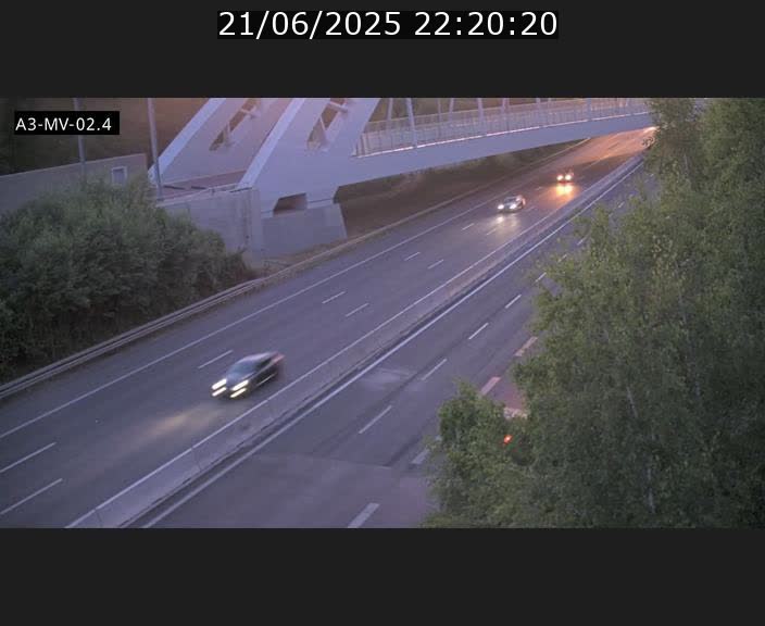 Webcam autoroute de la France (A3) au Luxembourg à Fentange, à proximité de la Croix de Gasperich. Vue orientée vers la Cloche d'Or