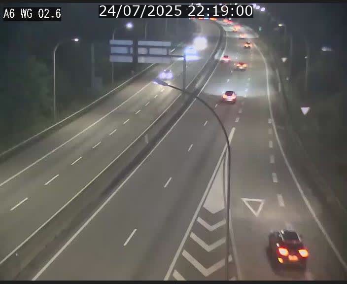 Traffic live webcam Luxembourg Croix de Cessange - A6 - BK 2.6 - direction France/Allemagne