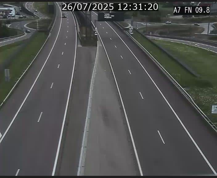 Caméra trafic Luxembourg - A7, Tunnel Gousselerbierg, sortie sud, direction rond-point Lorentzweiler (BK 9.9)
