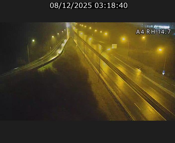 Traffic live webcam Luxembourg Jonction Lankelz - A4 - BK 14.7 - direction Luxembourg