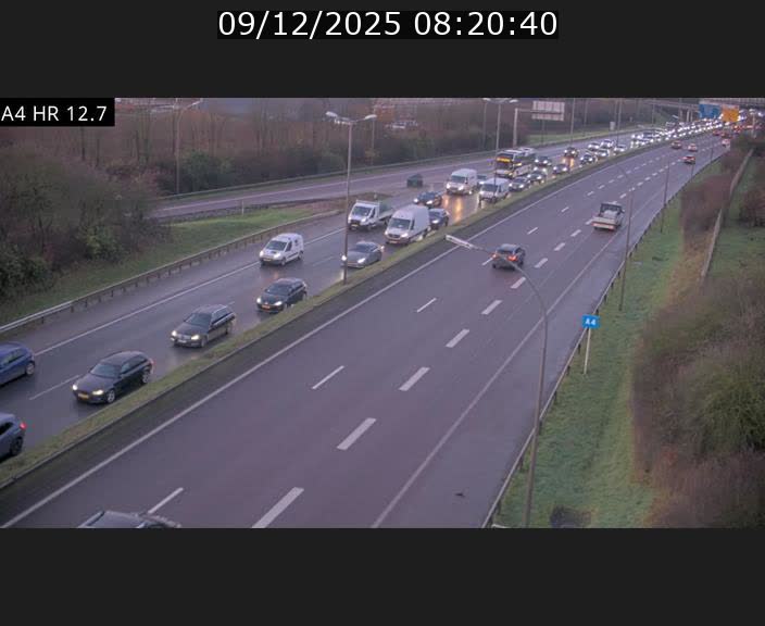 Traffic live webcam Luxembourg Esch sur Alzette - A4 - BK 12.7 - direction Esch-Belval