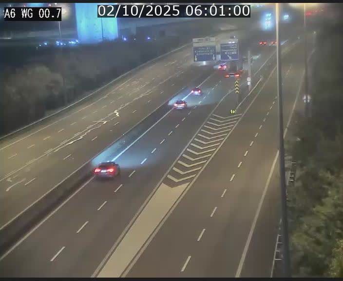 Traffic live webcam Luxembourg Croix de Cessange - A6 - BK 0.7 - direction A3 France
