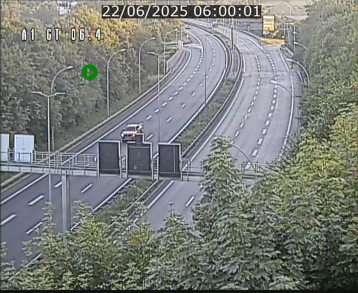 Traffic live webcam Luxembourg Hamm - A1 direction Sandweiler - BK 6.4