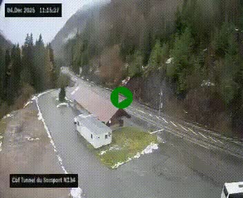 Webcam à l'entrée du tunnel du Somport, côté français, sur la N134, dans les Pyrénées, en direction de l'Espagne, à 1116 mètres d'altitude