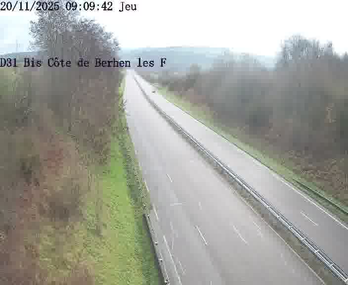 Webcam de surveillance sur D31bis (France) à Behren-lès-Forbach, cadrée vers Sarreguemines, proposant une information routière utile aux déplacements quotidiens.