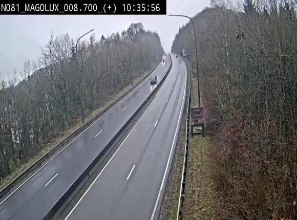 Webcam sur la N81 (E411) à hauteur de la jonction avec la N883. Vue orientée vers Longwy