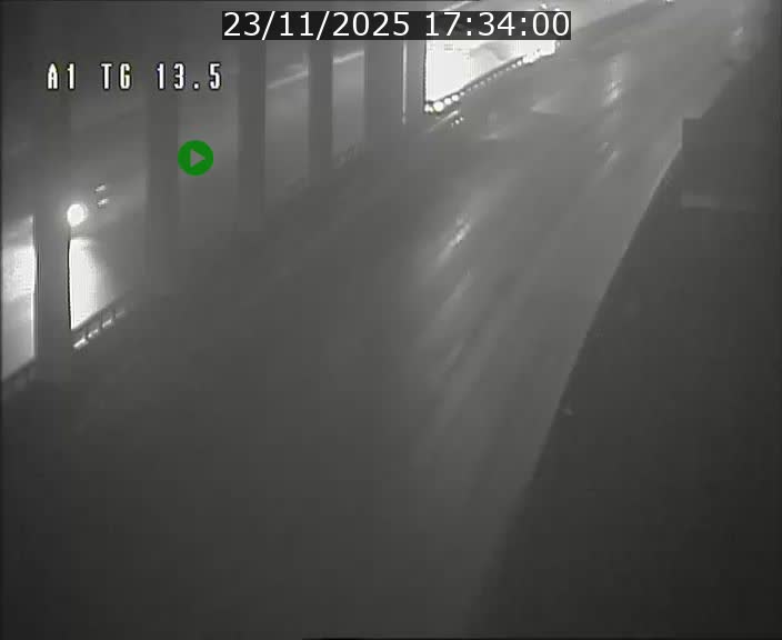 Traffic live webcam Luxembourg Senningen - A1 direction Luxembourg - BK 13.5