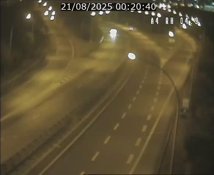 Traffic live webcam Luxembourg Leudelange - A4 - BK 4.9 - direction Luxembourg