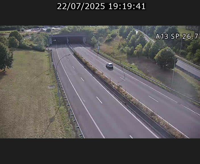 Traffic live webcam Luxembourg Frisange - A13 direction Luxembourg-ville - BK 26.7