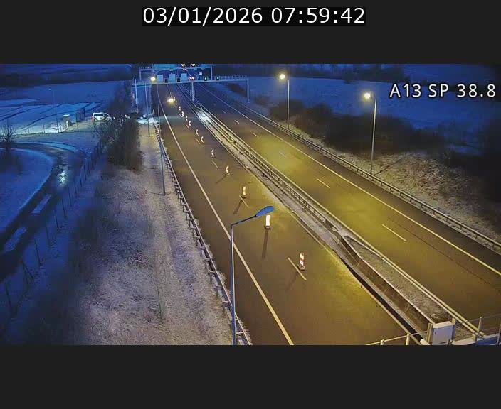 Webcam autoroute A13 à l'entrée ouest du tunnel Markusbierg à Schengen. Vue orientée vers le tunnel et l'Allemagne