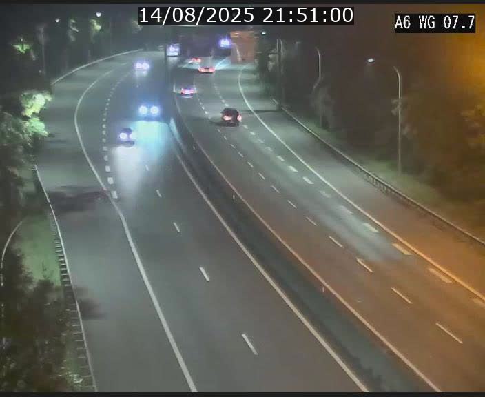 Traffic live webcam Luxembourg - Bridel - A6 - BK 7.7 - direction Belgique